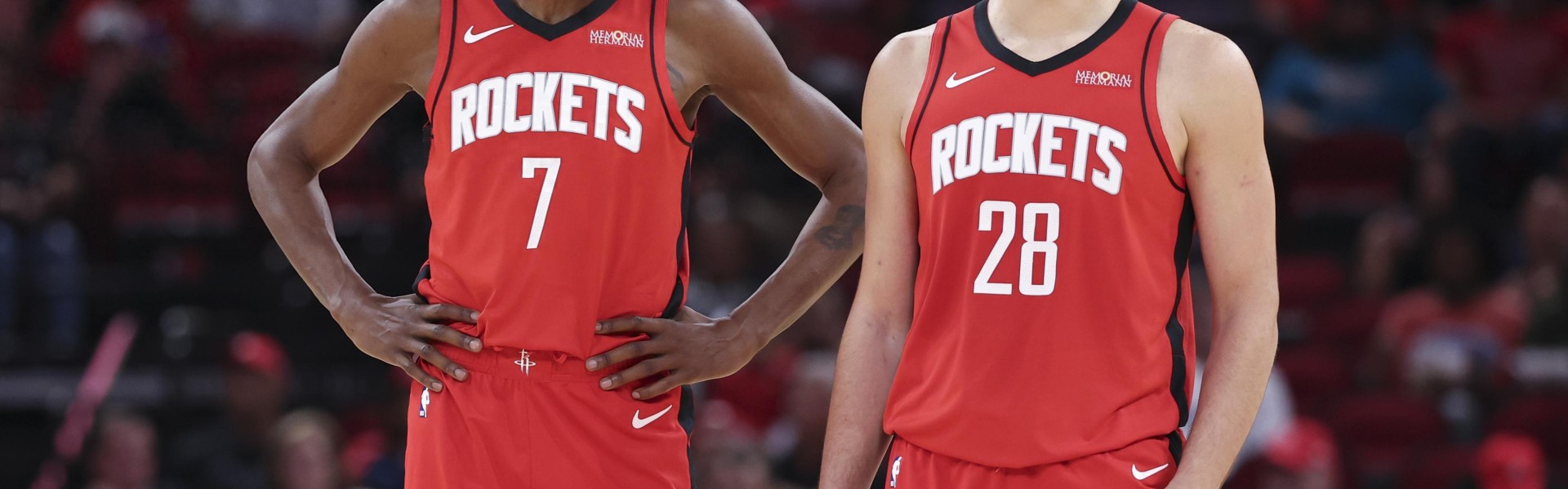 又是14次失误！把球给谢泼德吧，申京赛后被批评，乌度卡把话挑明