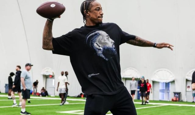 开云官网-【人物】德罗赞：被篮球耽误的橄榄球天才