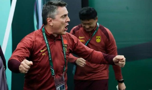 开云-铁腕!安东尼奥禁止U23国足队员点外卖,每天酒店到训练场两点一线