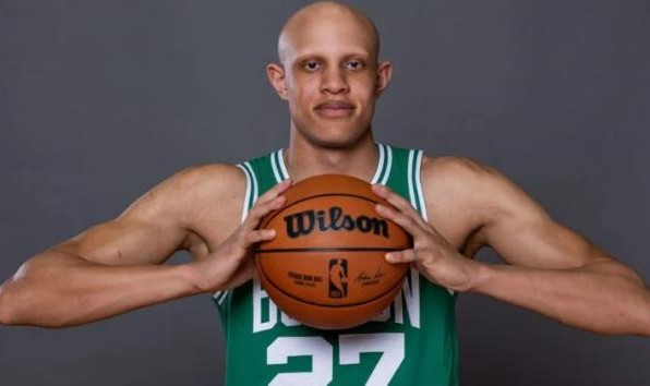 开云注册网址-绿军二轮秀淘宝成功？无毛大侠二代提升投篮有秘诀