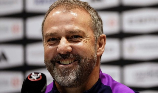 开云下载-TA：巴萨更衣室完全没预料到阿隆索会下课；弗里克地位被巩固