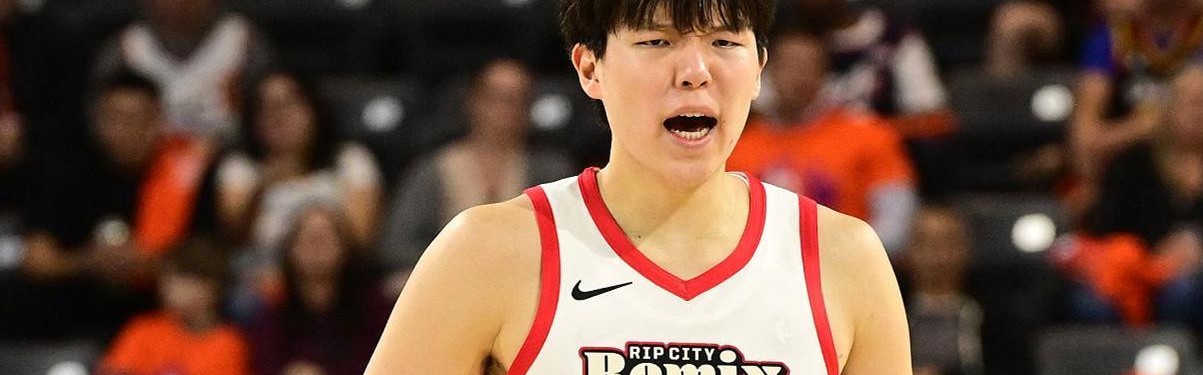 开云-轰31+8创生涯纪录！杨瀚森闪耀G联赛：16中14太准，大秀勾手绝活